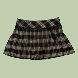 🌥garage plaid mini skirt